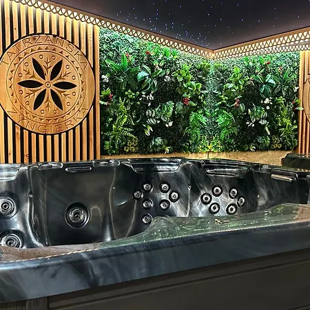 Tatrzanska Zyngierka Z Jacuzzi Chalet *